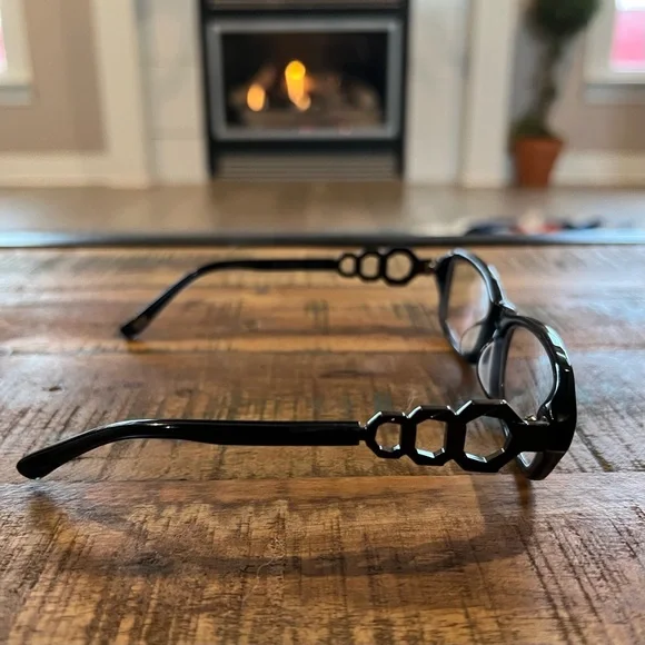 Carmen Marc Valvo Black Eyeglasses with Gunmetal Accents Like New - Picture 2 of 7